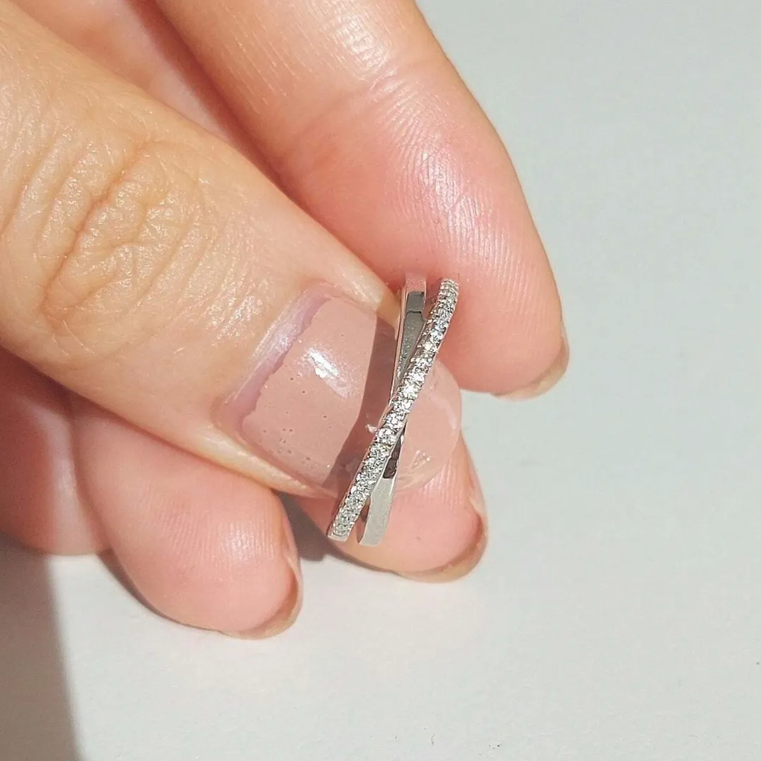 /public/photos/live/Criss Cross Moissanite Eternity Wedding Band 440 (2).webp